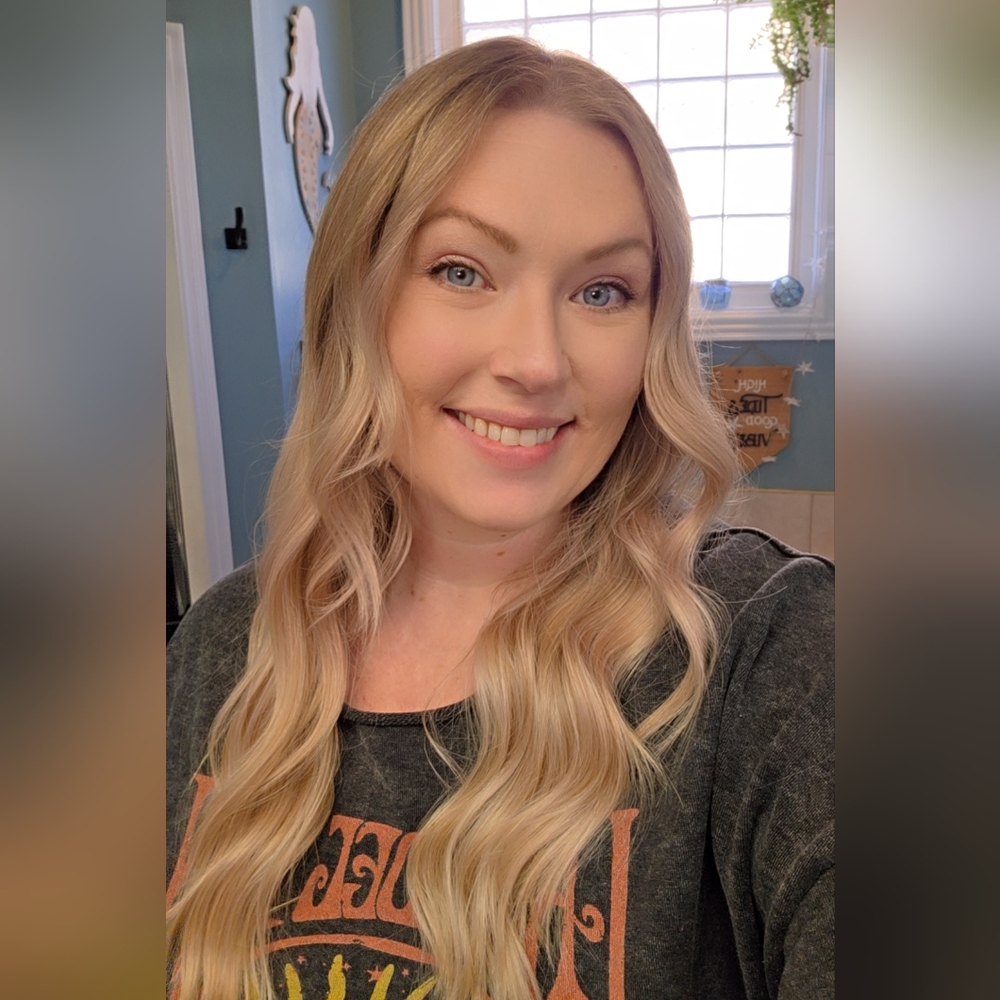 Meet your Posher, Andrea
